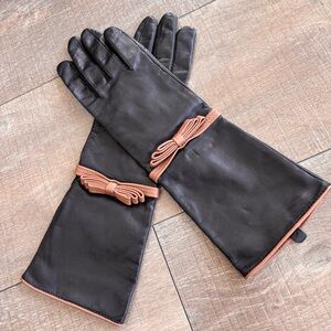 Nordstrom Tarnish Leather Gloves Black with Bows Women's Size Small